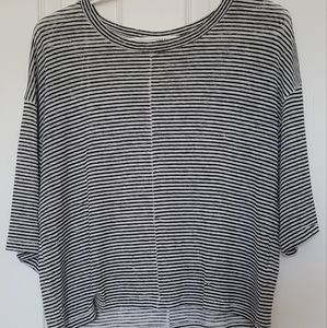 Loose fitting horizontal stripe shirt